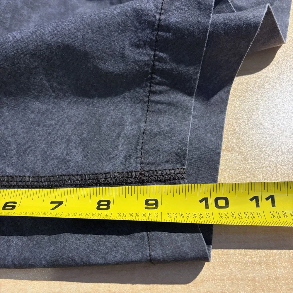 American Eagle AE Flex Men's Medium Gray Performance Athletic Training Shorts